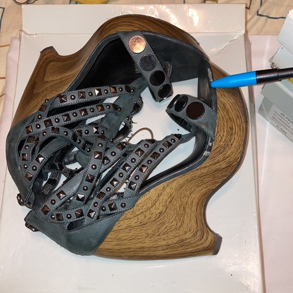 Wedge Sandals - Picture 6 of 13